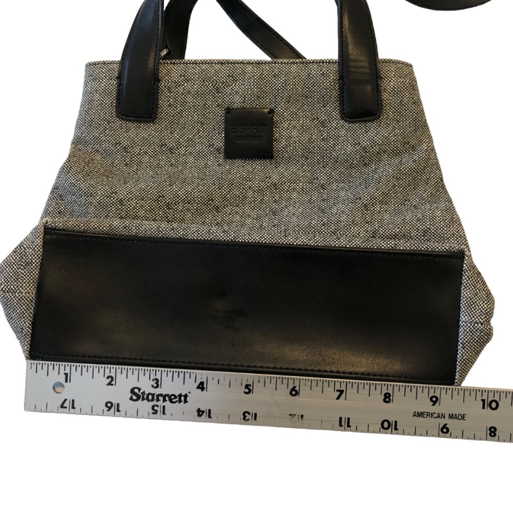 Esprit de corp black and white handbag with removable crossbody strap - Picture 9 of 14